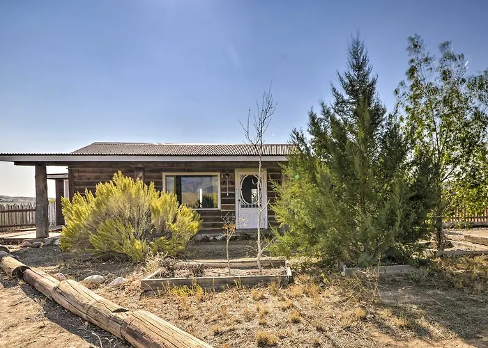 Hundred-year-old Valley Settlers Cabin! *