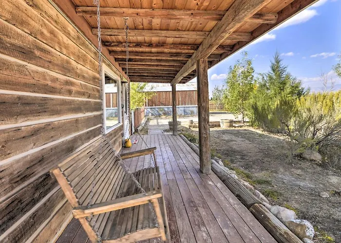 Hundred-year-old Valley Settlers Cabin!