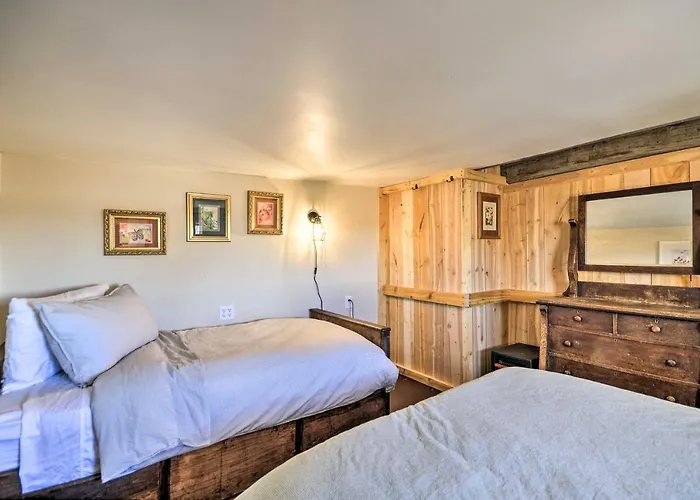 Hundred-year-old Valley Settlers Cabin! Holiday home *