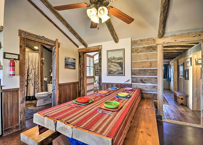 Hundred-year-old Valley Settlers Cabin! Hébergement de vacances Shell