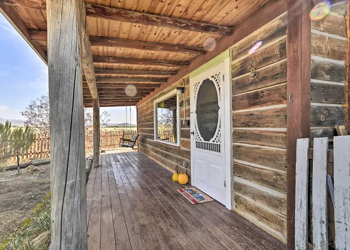Hundred-year-old Valley Settlers Cabin! *